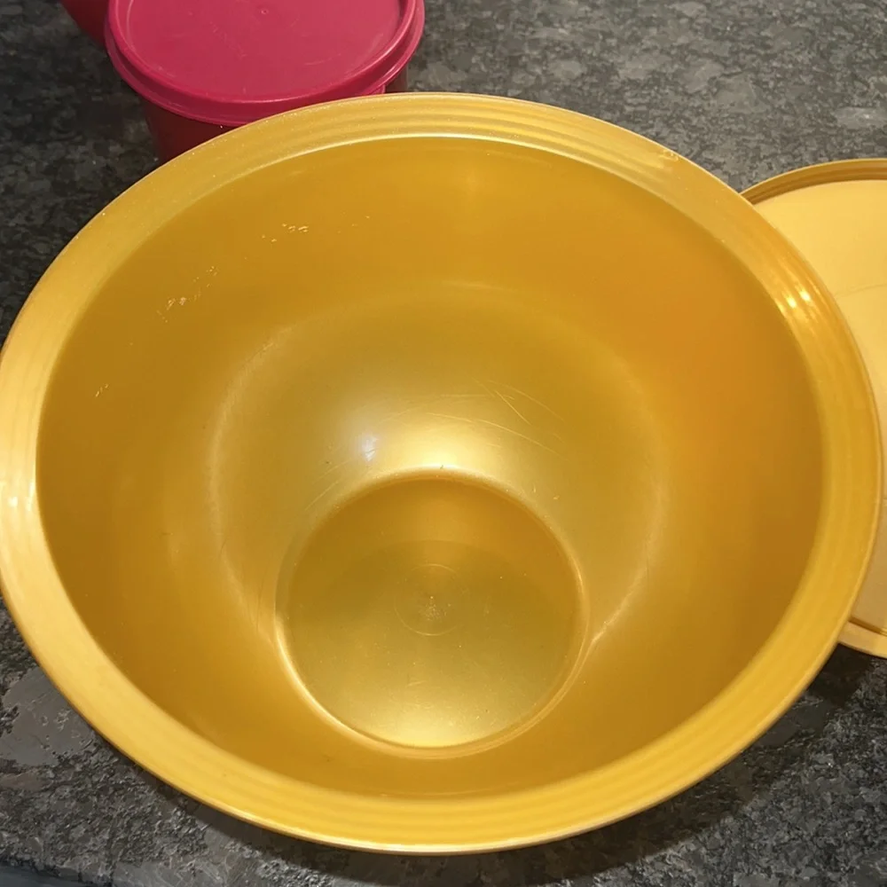 Holiday bundle. Vintage Tupperware. These are in excellent and new condi…